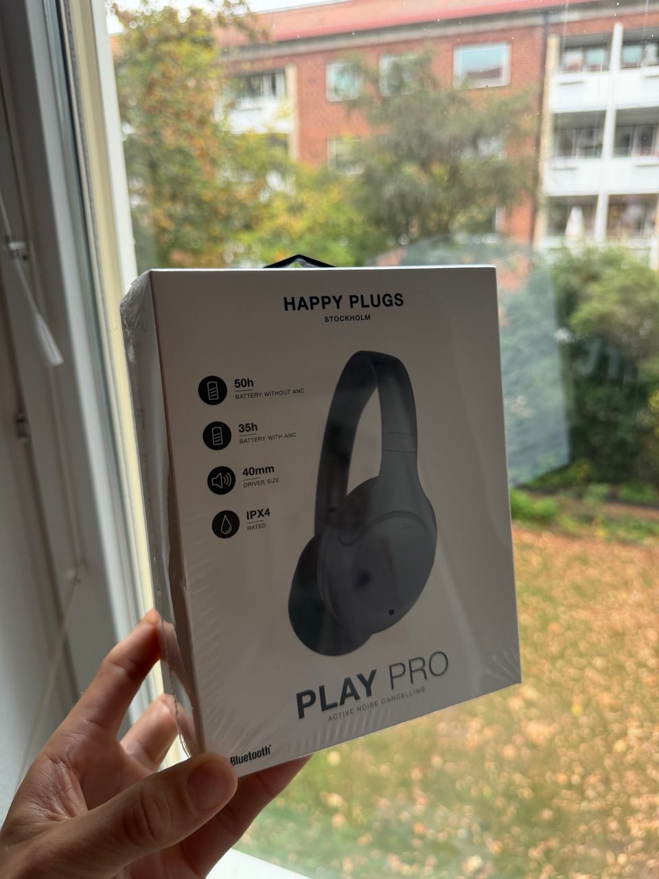 Happy Plugs Play Pro